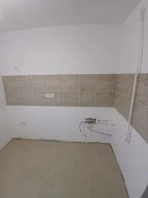 2 cam dec amenajat zona Dambovita - imagine 10