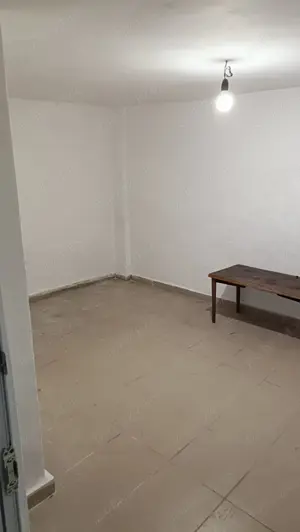 2 camere, baie, demisol, la casa, Florilor