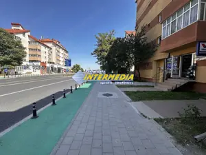 Inchiriere Spatiu comercial 90 mp Cetate Piata finisat liber la Bulevard pozitie deosebita - imagine 2