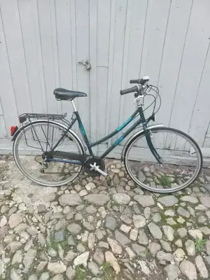 vând bicicleta de dama 