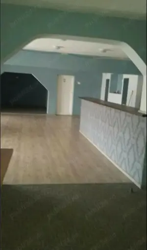 Vând spațiu comercial+apartament +garsoniera  - imagine 5