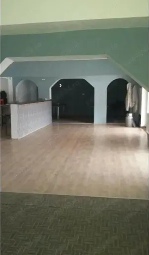 Vând spațiu comercial+apartament +garsoniera  - imagine 4