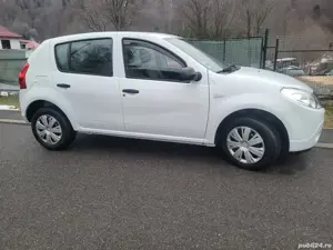 Dacia Sandero 1.4 benzina - imagine 5 Dacia Sandero 1.4 benzina - imagine 5