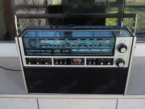 Radio NORDMENDE Globetrotter 808,14 benzi frecventa,vintage 1977 Germany