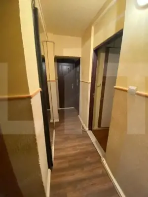 Apartament de vanzare, cu 5 camere, zona 300 Micalaca - imagine 6