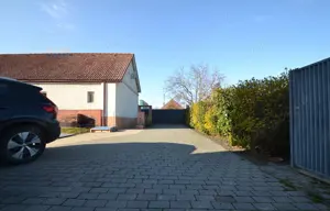 Casa cu teren de 5165 mp in Becicherecu Mic, la artera principala - imagine 3