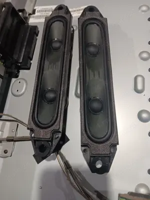 set 2 difuzoare 1-826-478-11 8ohm 10w de pe tv Sony kdl-40p2530