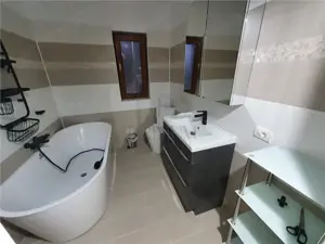 Casa individuala - zona foarte buna - suprafata mare - proiect deosebit - multiple imbunatatiri - imagine 9