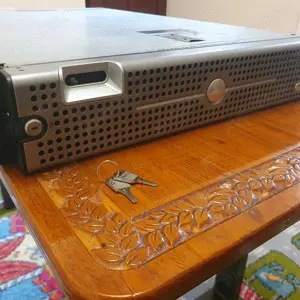 Server Dell PowerEdge 2950 III