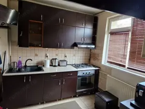 Apartament de inchiriat 3 camere - imagine 2