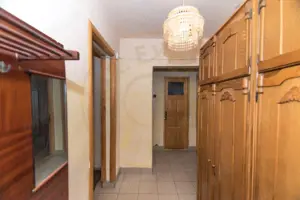 Apartament 4 camere decomandat Costesti, jud. Arges - imagine 9