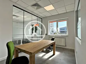 Hală de vânzare în zona industrială Vest, Oradea