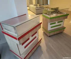 Vitrine prezentare marfă sau diverse rosu si verde impecabilă  - imagine 2