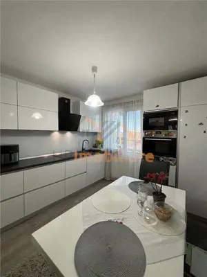 APARTAMENT  3 CAMERE | ETAJUL 6 | STR. COPOSU | ROGERIUS | ORADEA - imagine 9