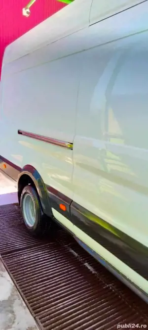 Ford Tranzit 8.900 euro 