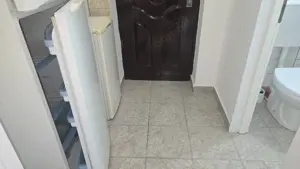 Vand garsoniera in Deva, zona Progresul, parter, bloc de 3 etaje, izolat exterior, mobilata - imagine 4