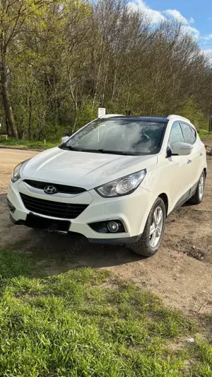 Hyundai IX35 4X4,Automată 2,0, 186 CP - imagine 3