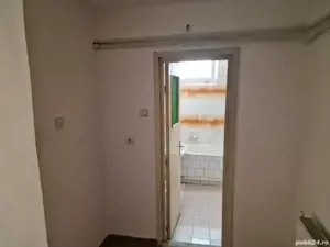 Ap 1 Cam,40mp,decomandat,precista,centrala, termopan,termoizolat