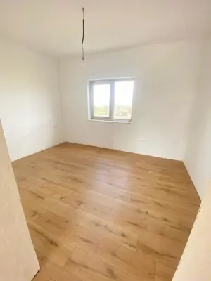 Apartament 3 camere etaj intermediar  - imagine 2 Apartament 3 camere etaj intermediar  - imagine 2