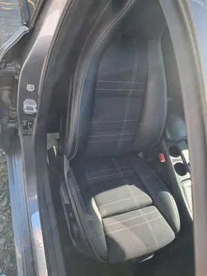 Mercedes-Benz A200, 2017 - imagine 5