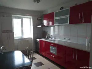 Particular Închiriez Apartament 3 cam decomandat