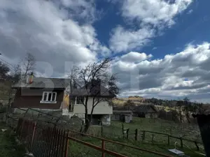 Casa la munte, teren 8324 mp, anexe, zona comuna Bucium - imagine 11