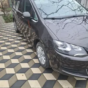 Volkswagen Sharan 1.9 diesel   2016 - imagine 8