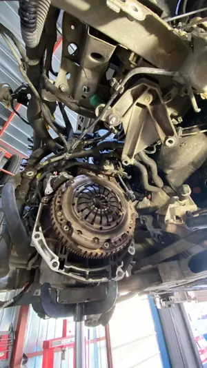 Angajăm Mecanic Auto   Atmosferă Relaxată, Muncă Serioasă! - imagine 4