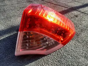Stop Lampa Dreapta de pe Aripa Caroserie Renault Laguna 3 Hatchback 2007 - 2015,Cod 265500001R - imagine 2