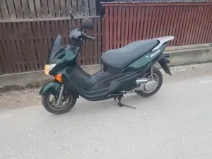 Suzuki epicuro 125cc  - imagine 5 Suzuki epicuro 125cc  - imagine 5