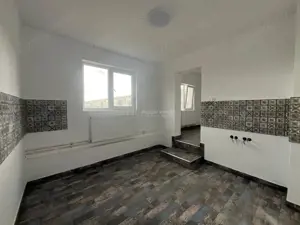 Lugoj, Pensiune 16 Cam., 850 Mp, Renovata Str. Principala - imagine 12