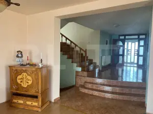 Casă premium într-o zonă liniștită în Sâncrăiu de Mureș – Relaxare și Confort - imagine 2