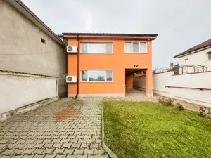 Se inchiriaza sau se VINDE casa Str Plevnei 1386 mp teren intravilan