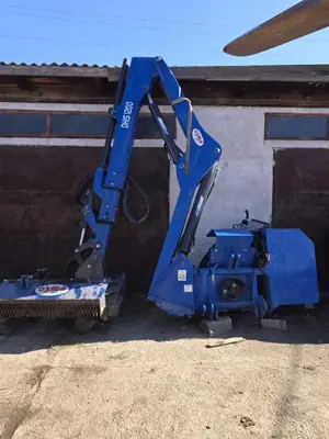 Tocator cu brat articulat hidraulic DHIS 1200