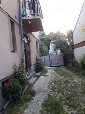 De vânzare vilă S+P+1 ( 2 apartamente  tip duplex) 7camere, 2 băi. - imagine 2