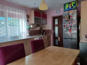 De vânzare vilă S+P+1 ( 2 apartamente  tip duplex) 7camere, 2 băi. - imagine 7
