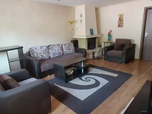 De vânzare vilă S+P+1 ( 2 apartamente  tip duplex) 7camere, 2 băi. - imagine 4