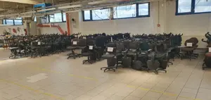 Vand scaune ! Lichidare stoc! 