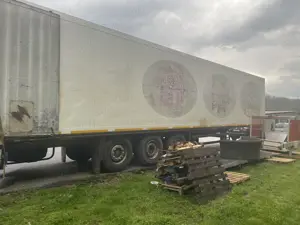 Semiremorcă marca Schmitz izoterma foarte bine antretinuta  - imagine 2