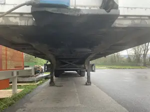 Semiremorcă marca Schmitz izoterma foarte bine antretinuta  - imagine 7