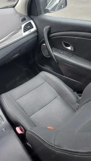 Renault megane - imagine 5 Renault megane - imagine 5