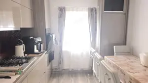 Vand apartament 2 camere decomandat in Deva, zona 22 Decembrie,  55 mp, mobilat, utilat 2 balcoane - imagine 2