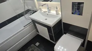 Vand apartament 2 camere decomandat in Deva, zona 22 Decembrie,  55 mp, mobilat, utilat 2 balcoane - imagine 7