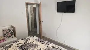 Vand apartament 2 camere decomandat in Deva, zona 22 Decembrie,  55 mp, mobilat, utilat 2 balcoane - imagine 6