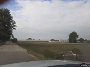 Vând teren intravilan cu solari si casa de contructie usoara. - imagine 7