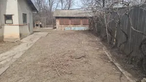 Casa  de  vinzare  cu  teren   de 2636 mp  ieftina  la  Gherghita   pozitie excelenta  pentru  vila - imagine 3