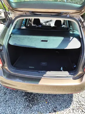 vw golf ford mazda  - imagine 4