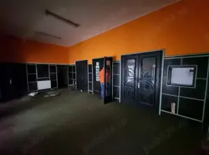 A10   2 spatii comerciale ultracentral in Bacau spre închiriere  - imagine 4 A10   2 spatii comerciale ultracentral in Bacau spre închiriere  - imagine 4