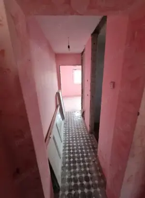 A9   Apartament Mioriței, 874 mp confort 1 sporit ,spațios , 2 holuri ,2 balcoane,,2 bai  - imagine 5