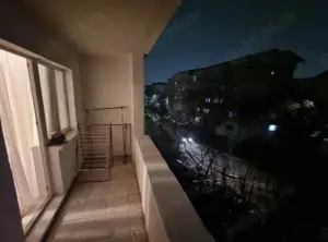 A 41 Apartament 2 camere,decomandat, spațios ,bucătărie mare , Fiald etaj 2 - imagine 2